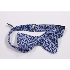 Vineyard Vines Blue Whale Logo Pre-Tied Adjustable Bow Tie